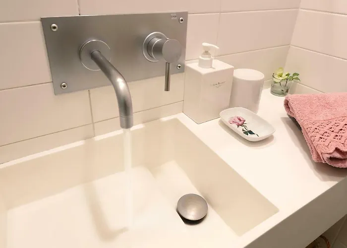 Paradiso N.4 Nocleg ze śniadaniem 3*